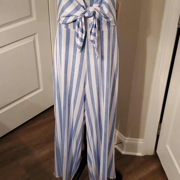 Jumpsuit - Picture 2 of 5